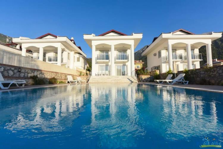 Fethiye Ölüdeniz'de doğa içinde müstakil villa