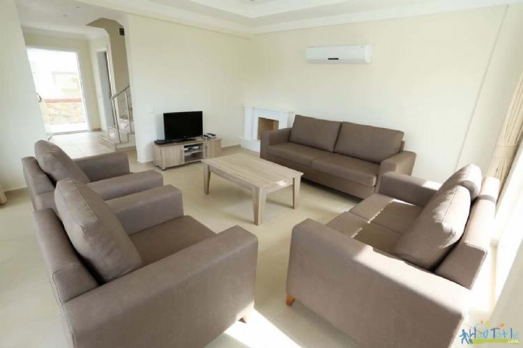 VİLLA DEFNE2-Fethiye Ölüdenizde doğa içinde ortak havuzlu aile villası