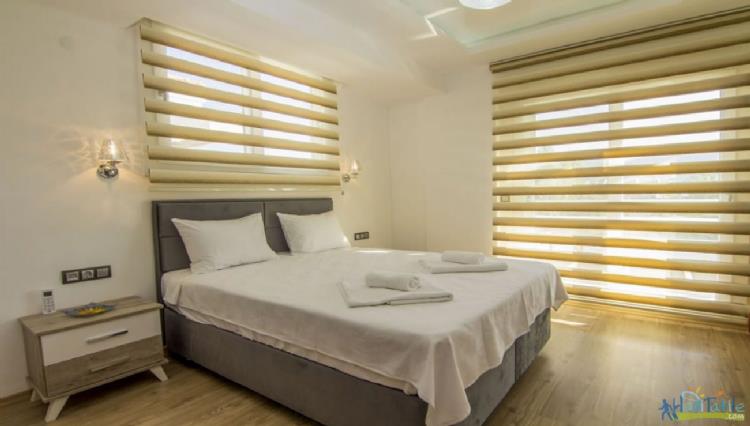 Villa Sun-Denize 400 M aile villası