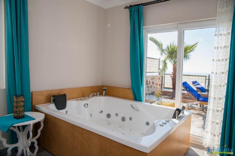 VİLLA HONEY 3- Kalkan İslamlar'da korunaklı 1+1 balayı villası