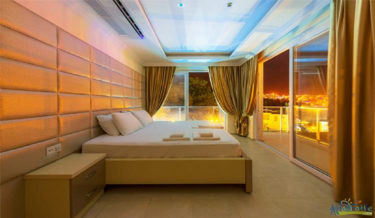 VİLLA GOLD-Fethiye Ölüdenizde doğa içinde özel havuzl villa