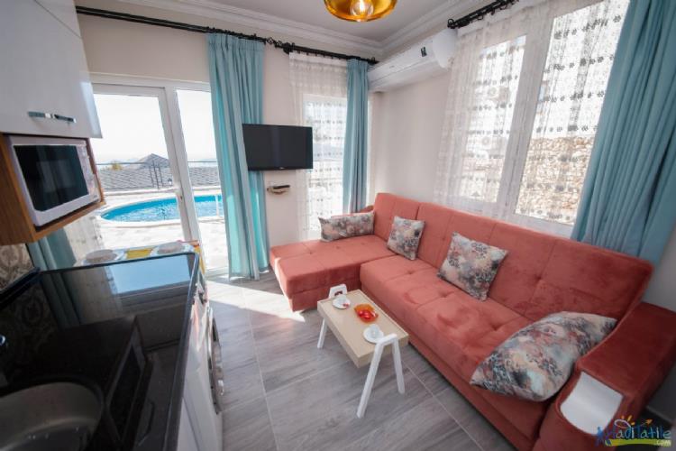 VİLLA HONEY 3- Kalkan İslamlar'da korunaklı 1+1 balayı villası