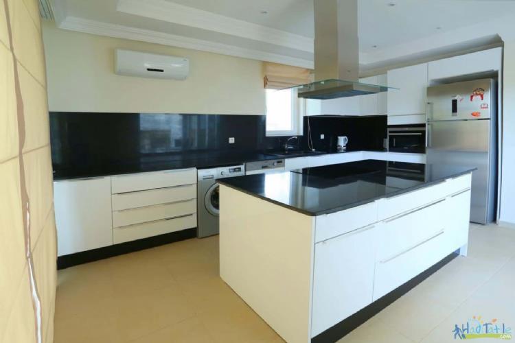 VİLLA DEFNE2-Fethiye Ölüdenizde doğa içinde ortak havuzlu aile villası