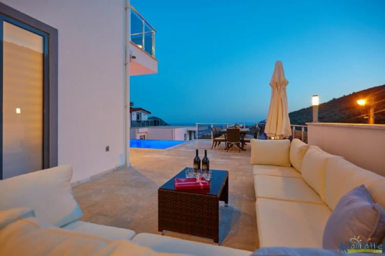 VİLLA UMUT-Kalkan'da jakuzili lüks villa