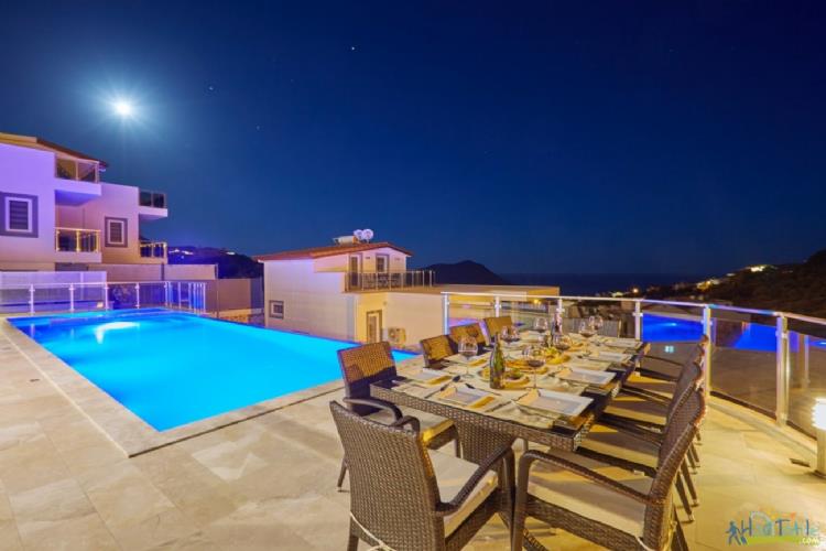 VİLLA UMUT-Kalkan'da jakuzili lüks villa