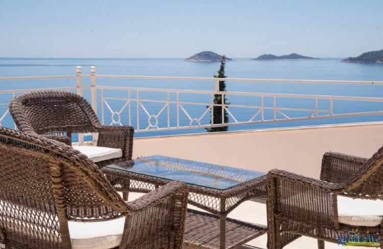 VİLLA YILDIZ-Kalkanda lüks villa