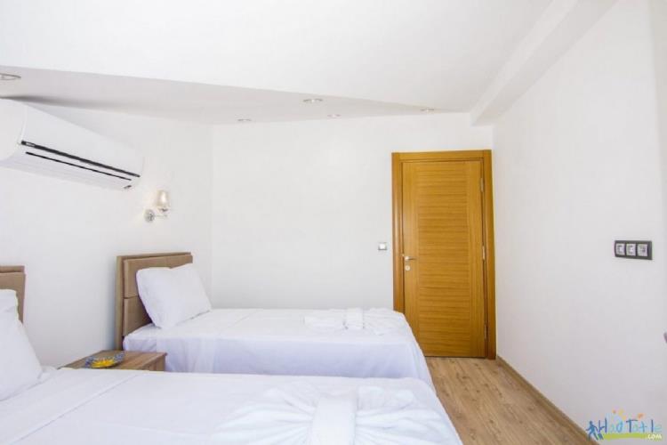 Villa Star-Denize 400 M aile villası