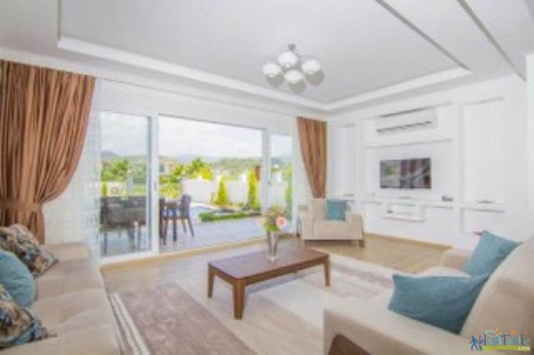 Villa Arslan-Denize 400 M aile villası