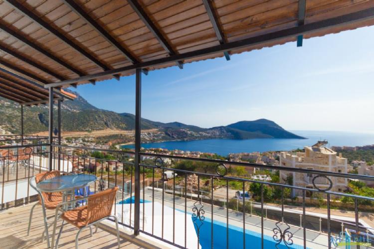 VİLLA HORİZON-Kalkan'da jakuzili lüks villa