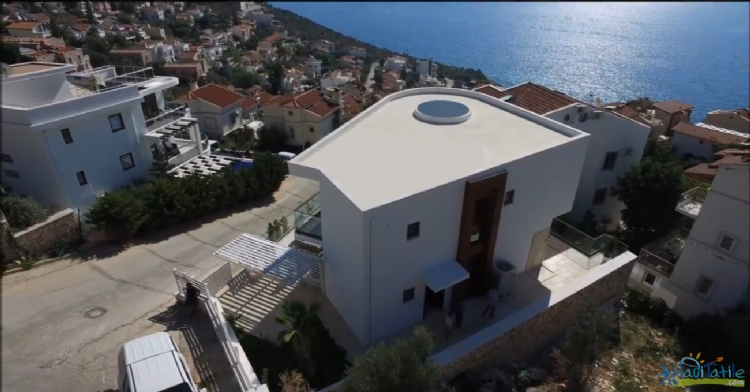 VİLLA MONALYA-Kalkan'da jakuzili lüks villa