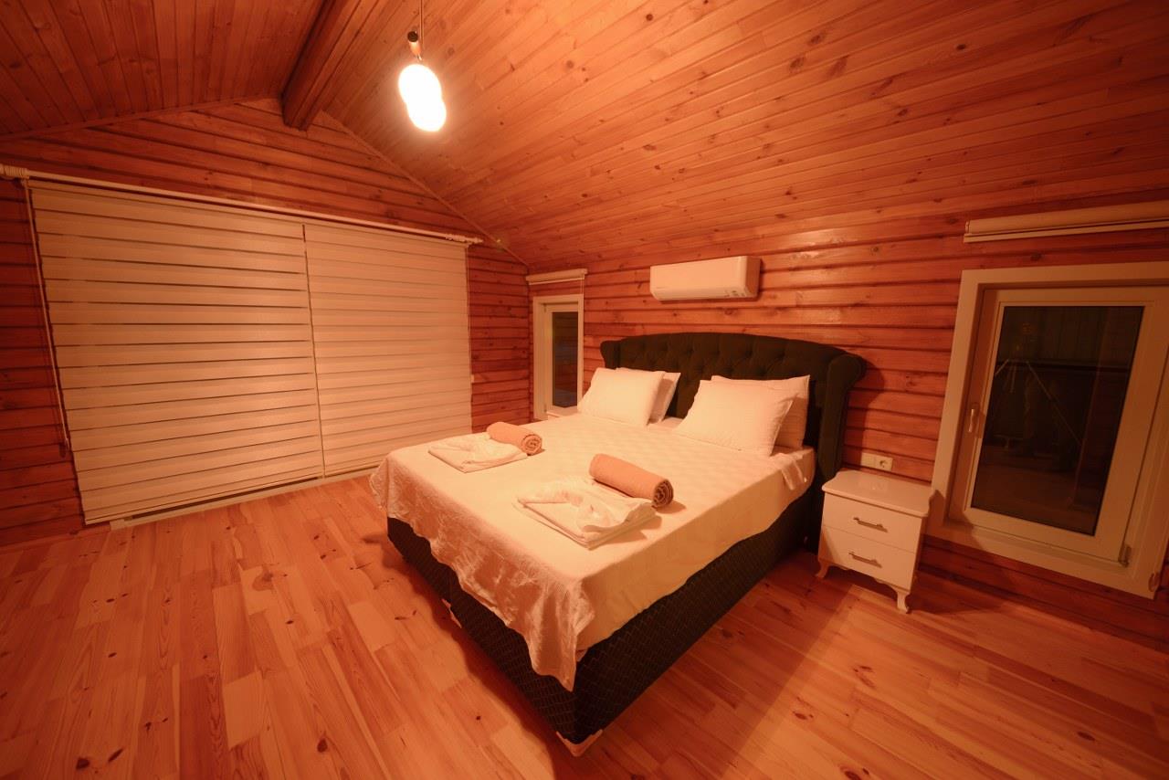 VİLLA ELA-Kalkan İslamlar bölgesinde korunaklı balayı villası