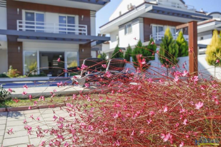 Villa moon-Denize 400 M aile villası