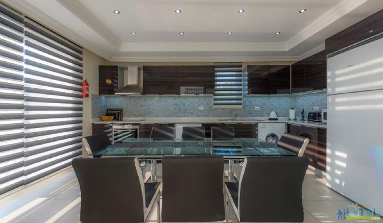 VİLLA DEFNE-Fethiye Ölüdenizde doğa içinde ortak havuzlu aile villası