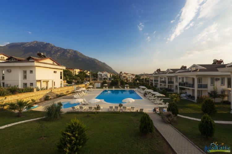 VİLLA GÜN-Fethiye Ölüdenizde doğa içinde ortak havuzlu aile villası