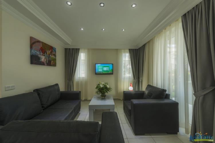 VİLLA GÜN-Fethiye Ölüdenizde doğa içinde ortak havuzlu aile villası