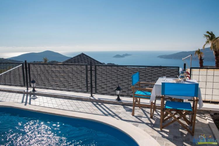 VİLLA HONEY- Kalkan İslamlar'da korunaklı 1+1 balayı villası