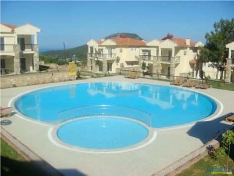 VİLLA BATI-Fethiye Ölüdenizde doğa içinde ortak havuzlu aile villası